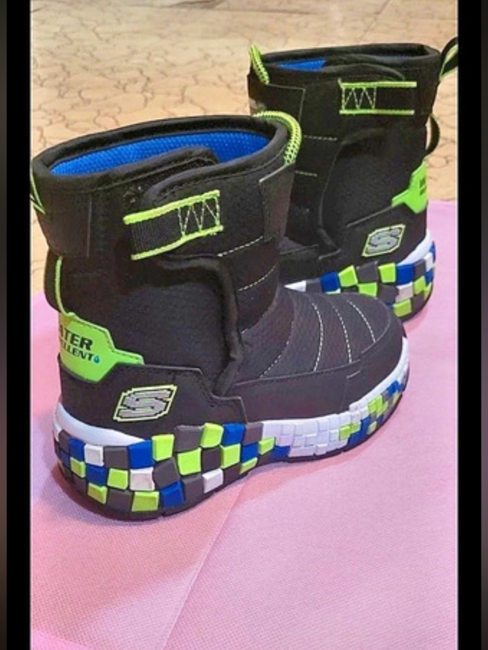 Skechers Winter Boots Black & Green US Kids 10.5